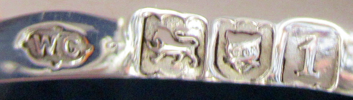 069. Superb Set Sterling Silver Cake Plates and Tazza William Comyns 1906. 94.7 ozs - Image 5