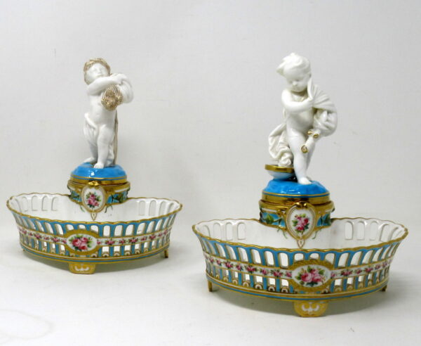 215. Antique Pair Minton Staffordshire Porcelain Vases Centerpieces Cherub Turquoise