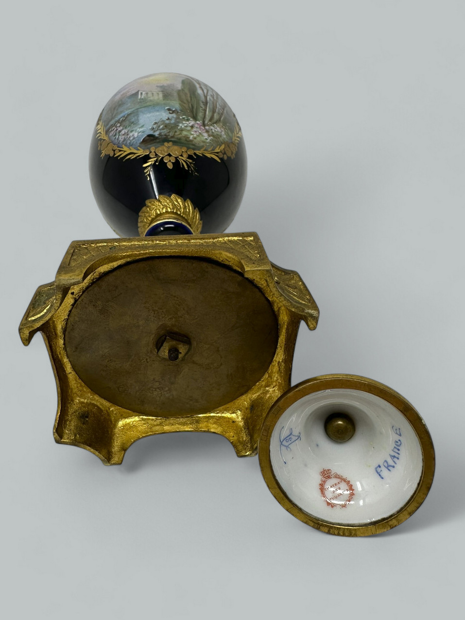 570. Antique French Sèvres Porcelain Ormolu Gilt Bronze Dore Urn Vase Centerpiece - Image 10