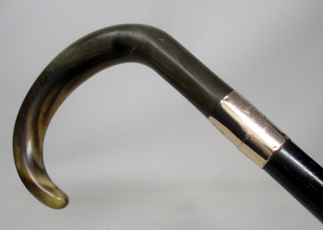 424. Ebonized Ladys Gents Walking Cane Stick 9ct Gold Collar London Hallmark 1920 - Image 3