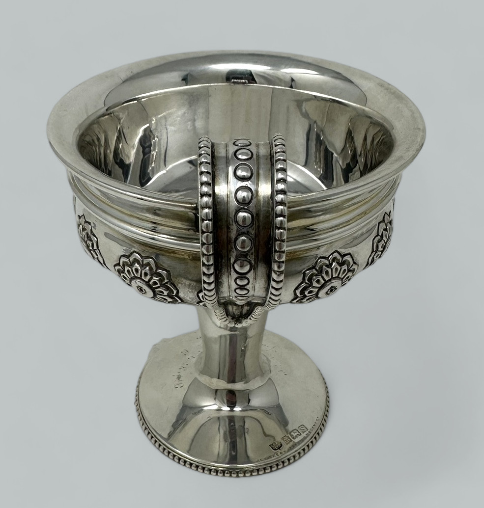 386. Antique English Sterling Silver Bowl Centerpiece Golden Goblet Troy Cup 1917 - Image 4