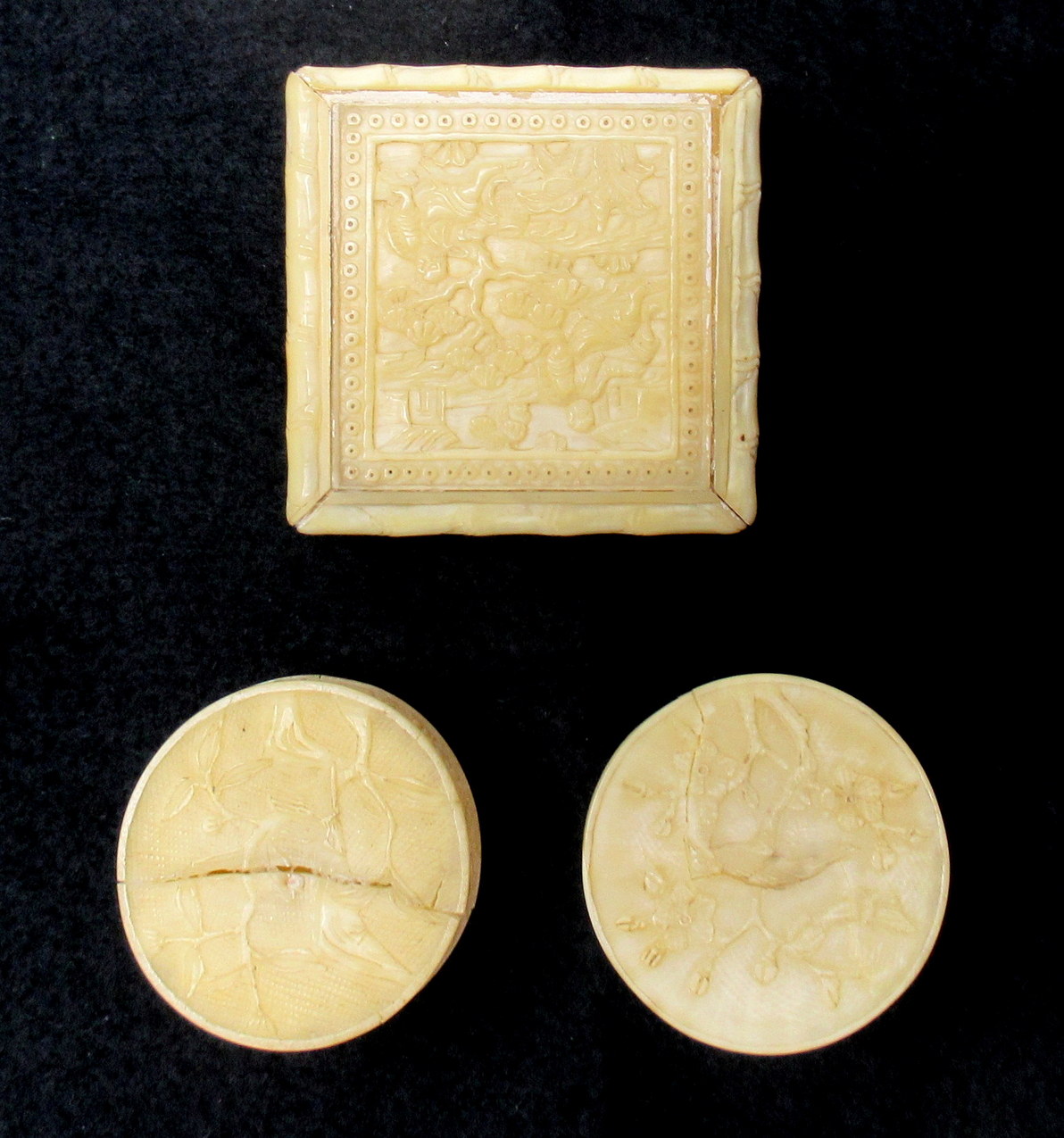 991. Collection Chinese Canton Carved Ivory Boxes with Mother Pearl Counters early 19thCt - Image 5