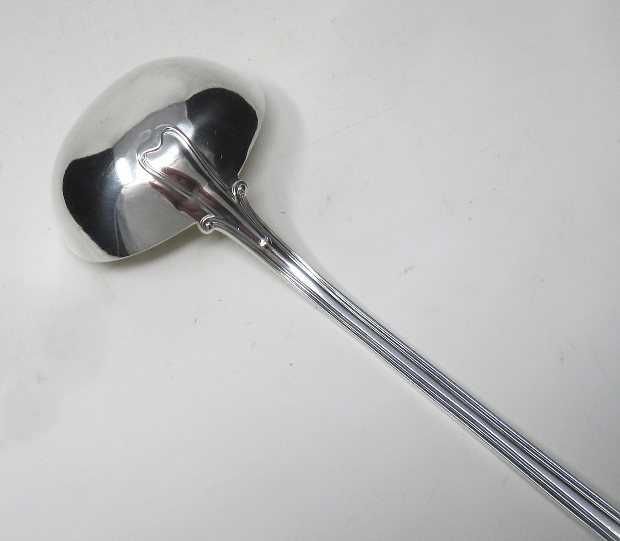 228. Antique Victorian Sterling Silver Rat Tail Pattern Large 1851 Soup Ladle 9.9ozs - Image 7