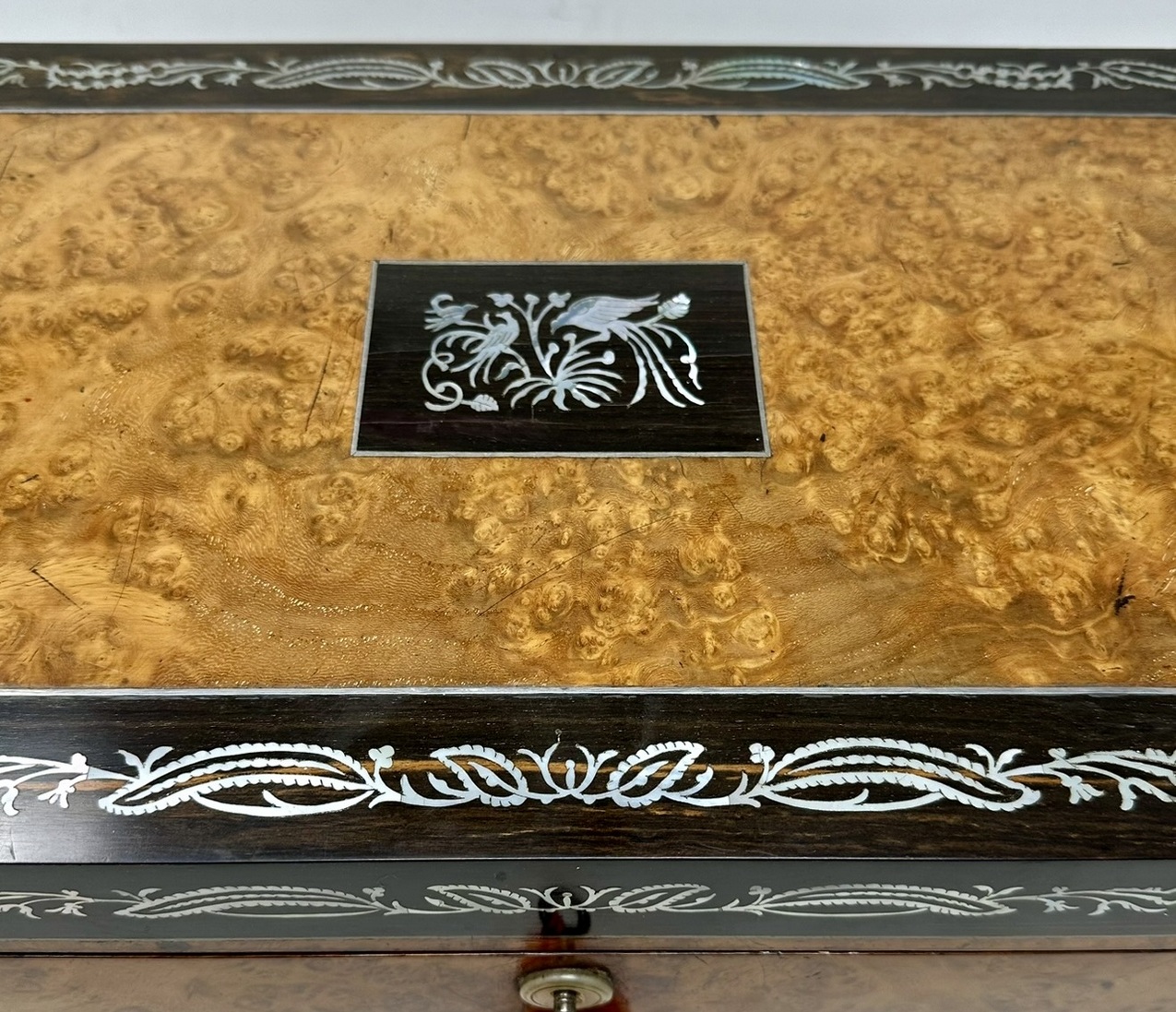 561. Antique Pewter Inlaid Burl Amboyna Coromandel Desk Wooden Writing Slope Box 19Ct - Image 7