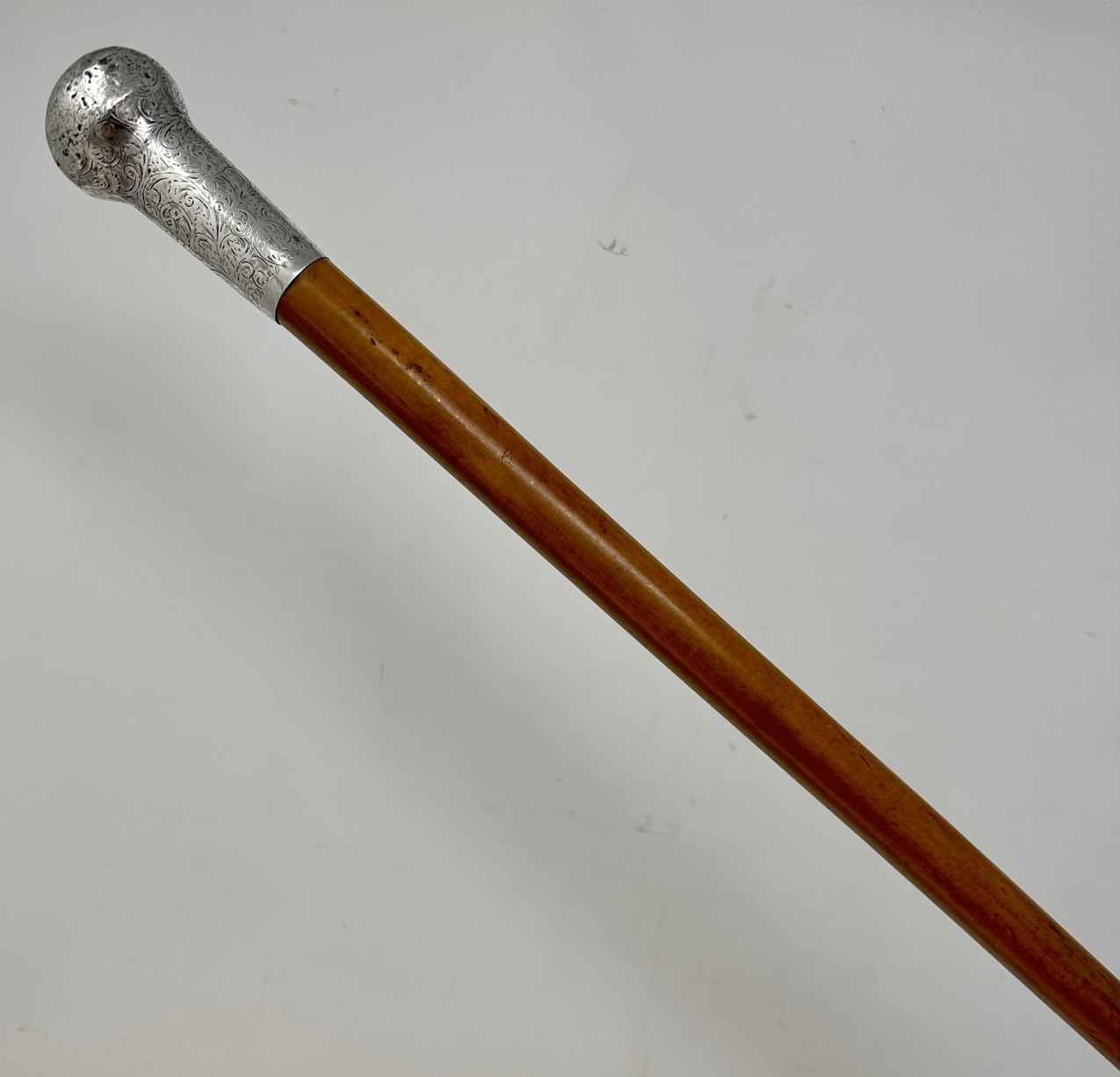 720. Antique Malacca Wooden English Walking Swagger Stick Cane Sterling Silver London - Image 2