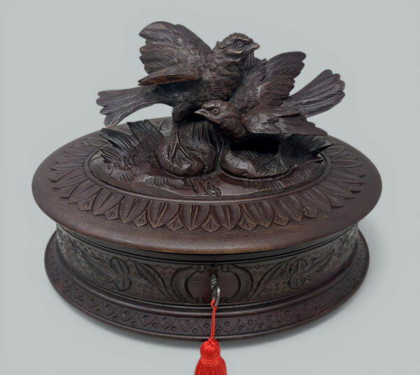895. Antique Vintage Ladys Black Forest German Jewelery Box Casket Carved Pheasants Birds