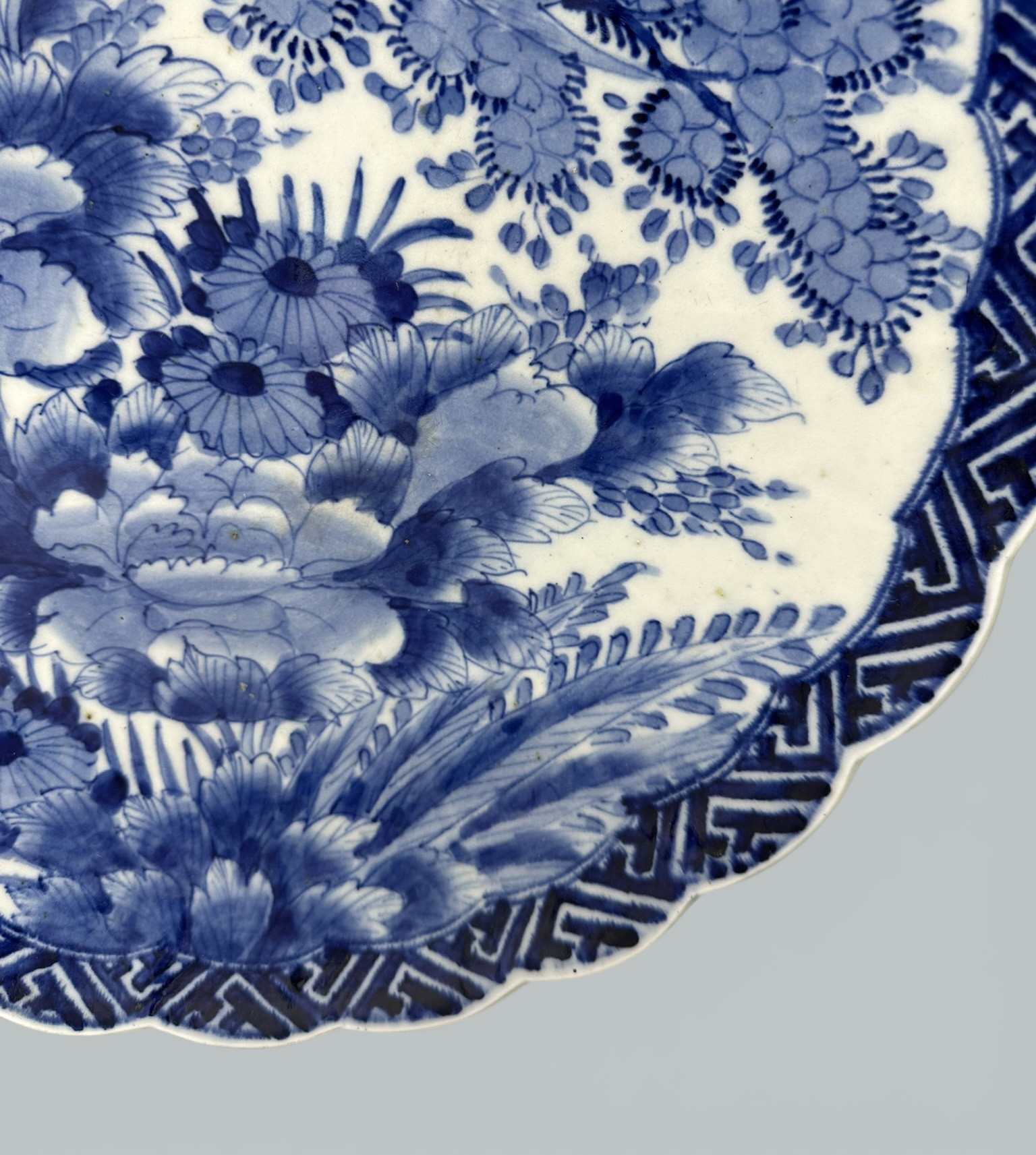 876. Antique Chinese Japanese Blue White Floral Charger Wall Cabinet Plate Meiji 19Ct - Image 5