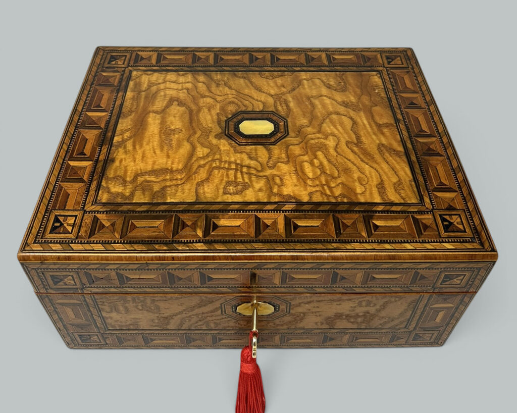 134. Antique Vintage English Burl Walnut Wooden Marquetry Victorian Jewelry Box 19Ct