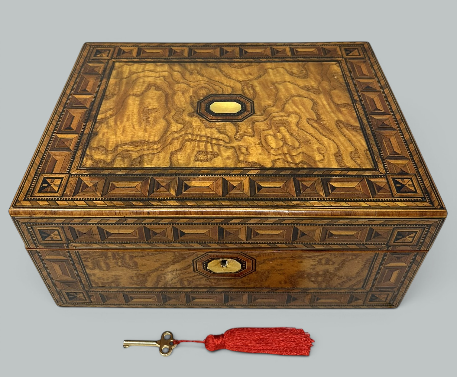 134. Antique Vintage English Burl Walnut Wooden Marquetry Victorian Jewelry Box 19Ct - Image 10