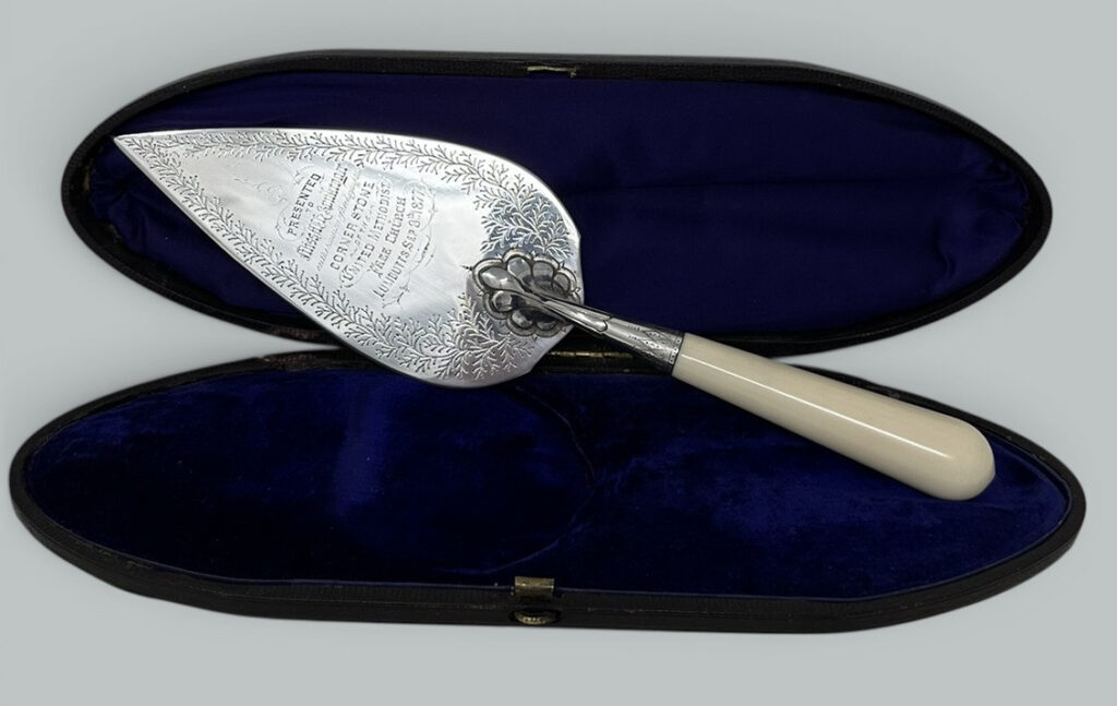 235. Antique English Sterling Silver Brick Layers Trowel Bone Handle Martin Hall 1877