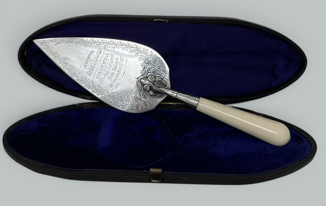 235. Antique English Sterling Silver Brick Layers Trowel Bone Handle Martin Hall 1877