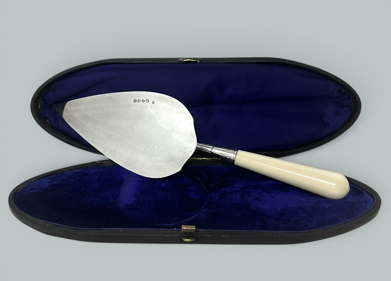 235. Antique English Sterling Silver Brick Layers Trowel Bone Handle Martin Hall 1877 - Image 9