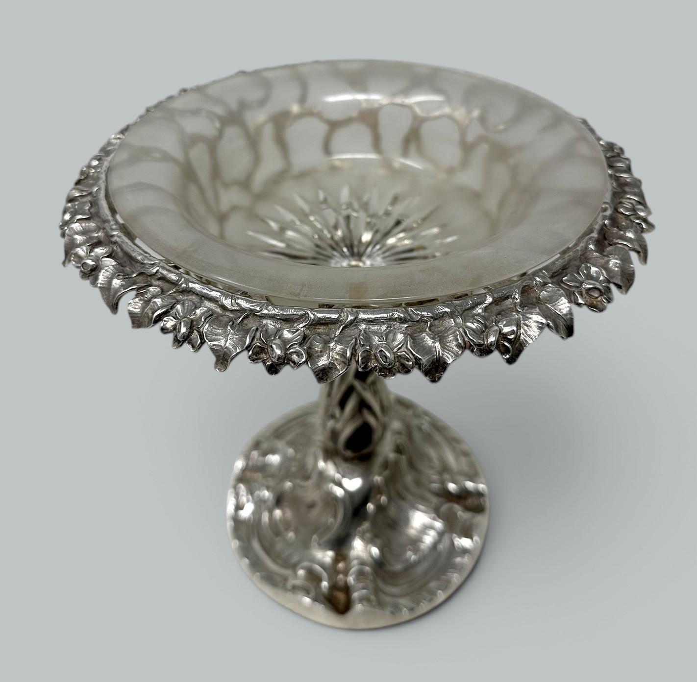 623. Antique Victorian English Sterling Silver Tazza Compot Centerpiece Fruit Bowl - Image 5
