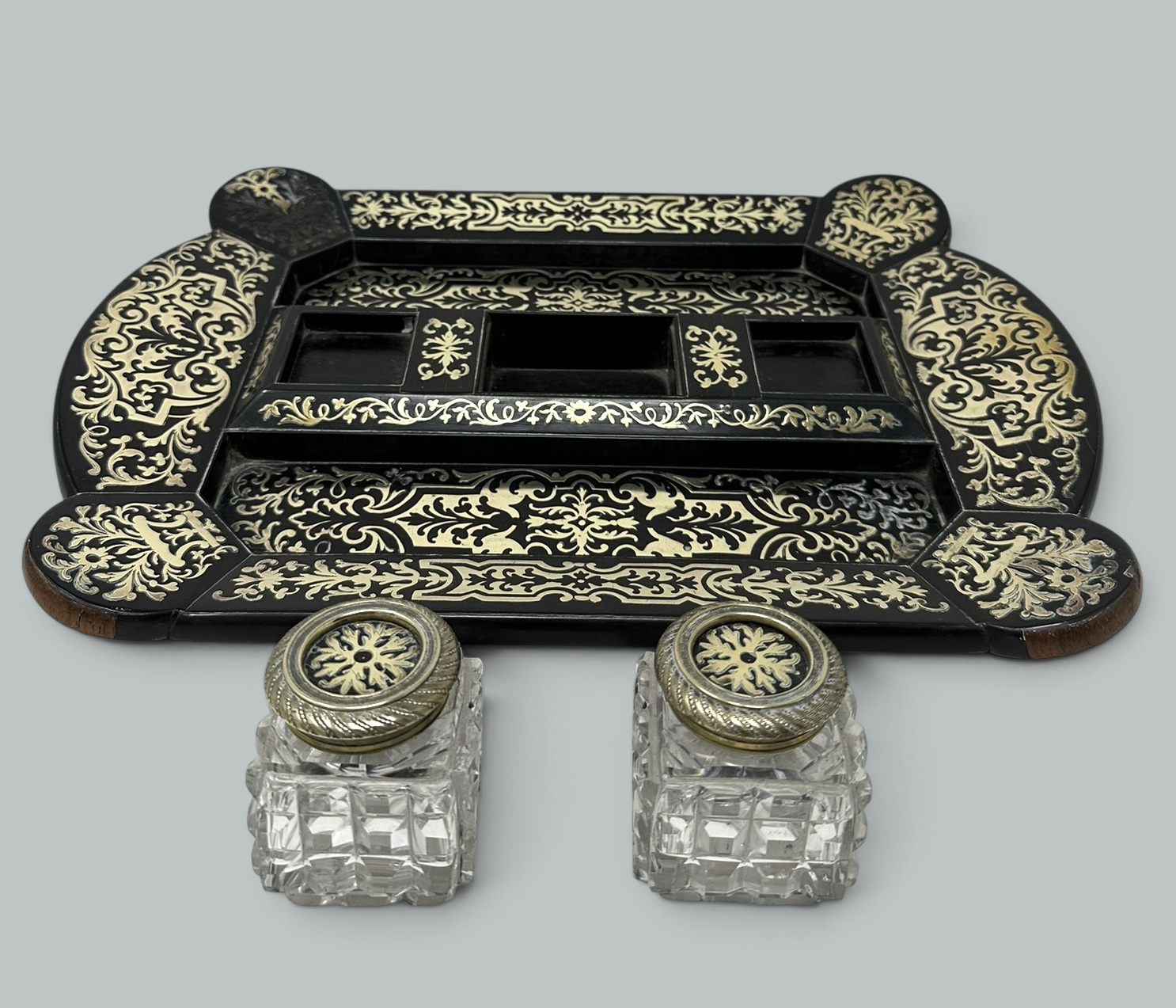 166. Antique Grand Tour Mahogany Boulle Work Brass Inlaid Desk Set Inkstand Regency - Image 4