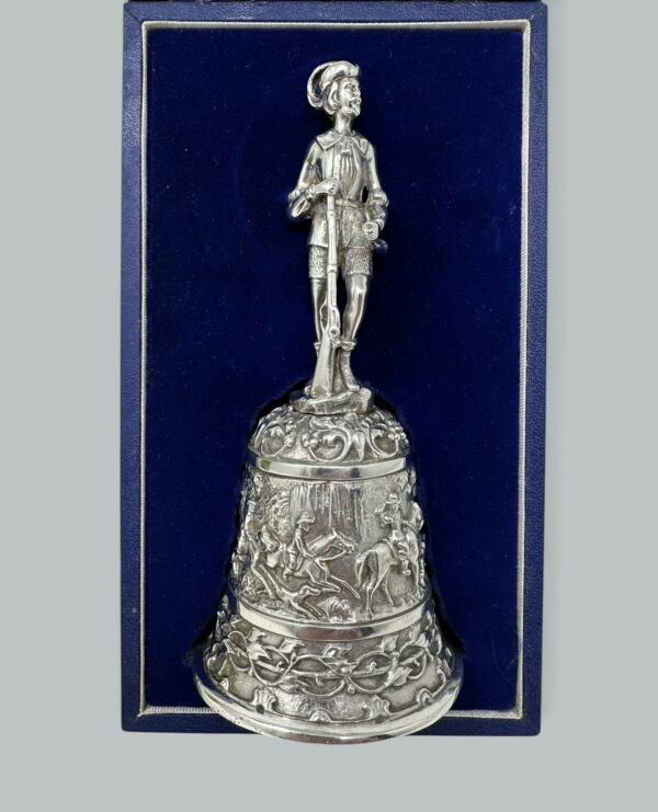 243. Antique Vintage English Sterling Dinner Table Bell London Hallmark 1976. 10.7ozs