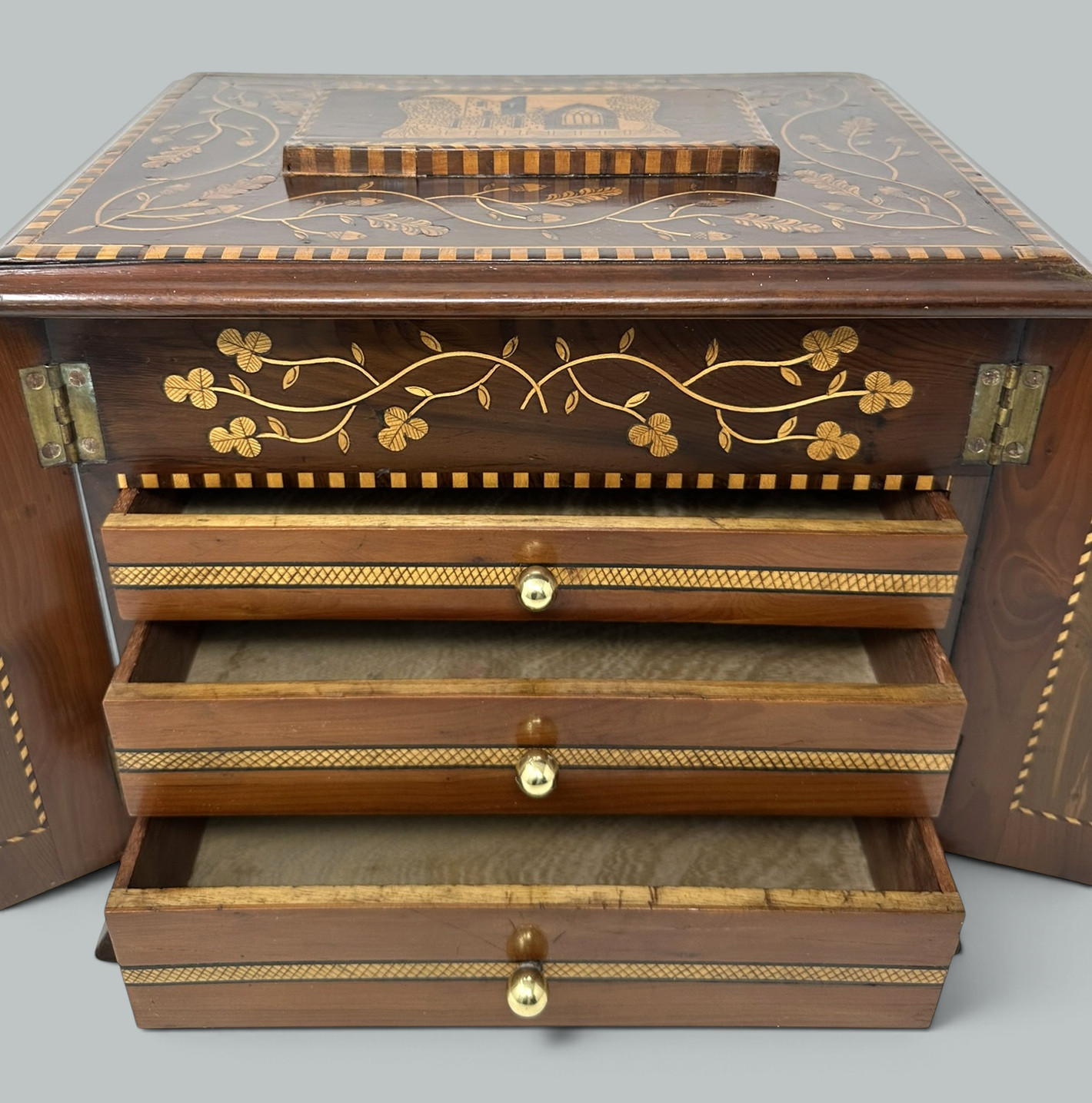 204. Antique Irish Castle Ruins Killarney Killarneyware Arbutus Wood Jewellery Casket - Image 10