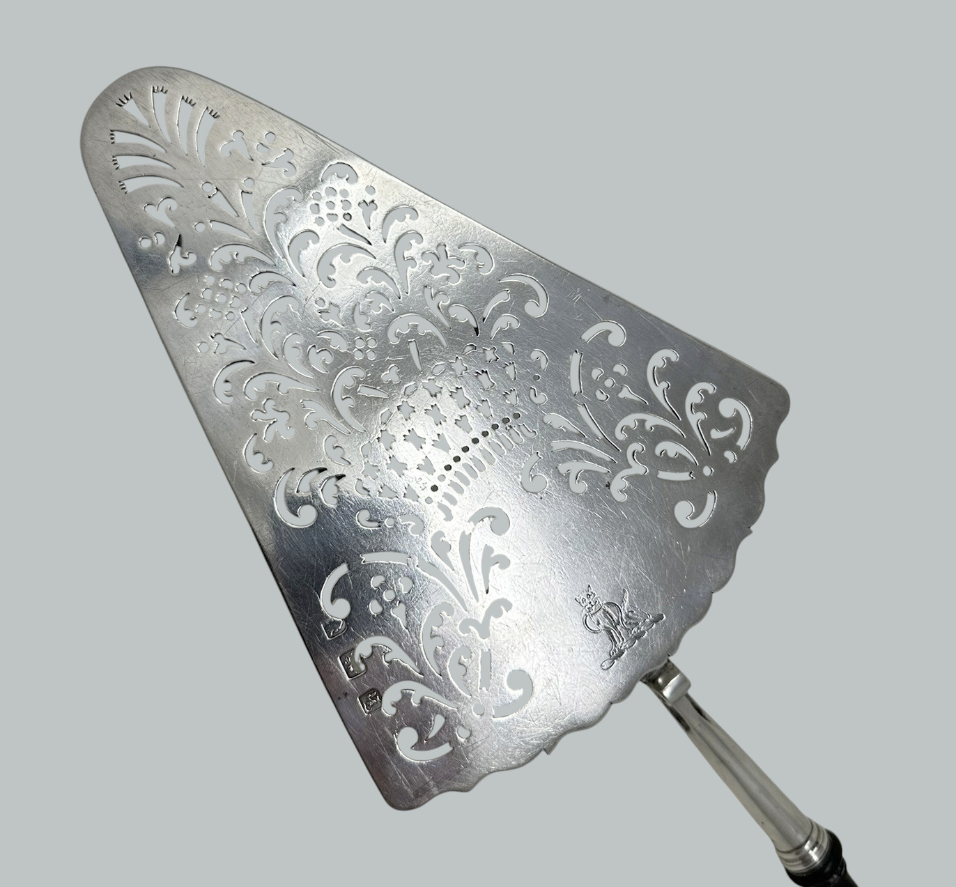 073. Antique English Georgian Sterling Silver Cake Fish Slice Trowel 1765 18th Century - Image 7
