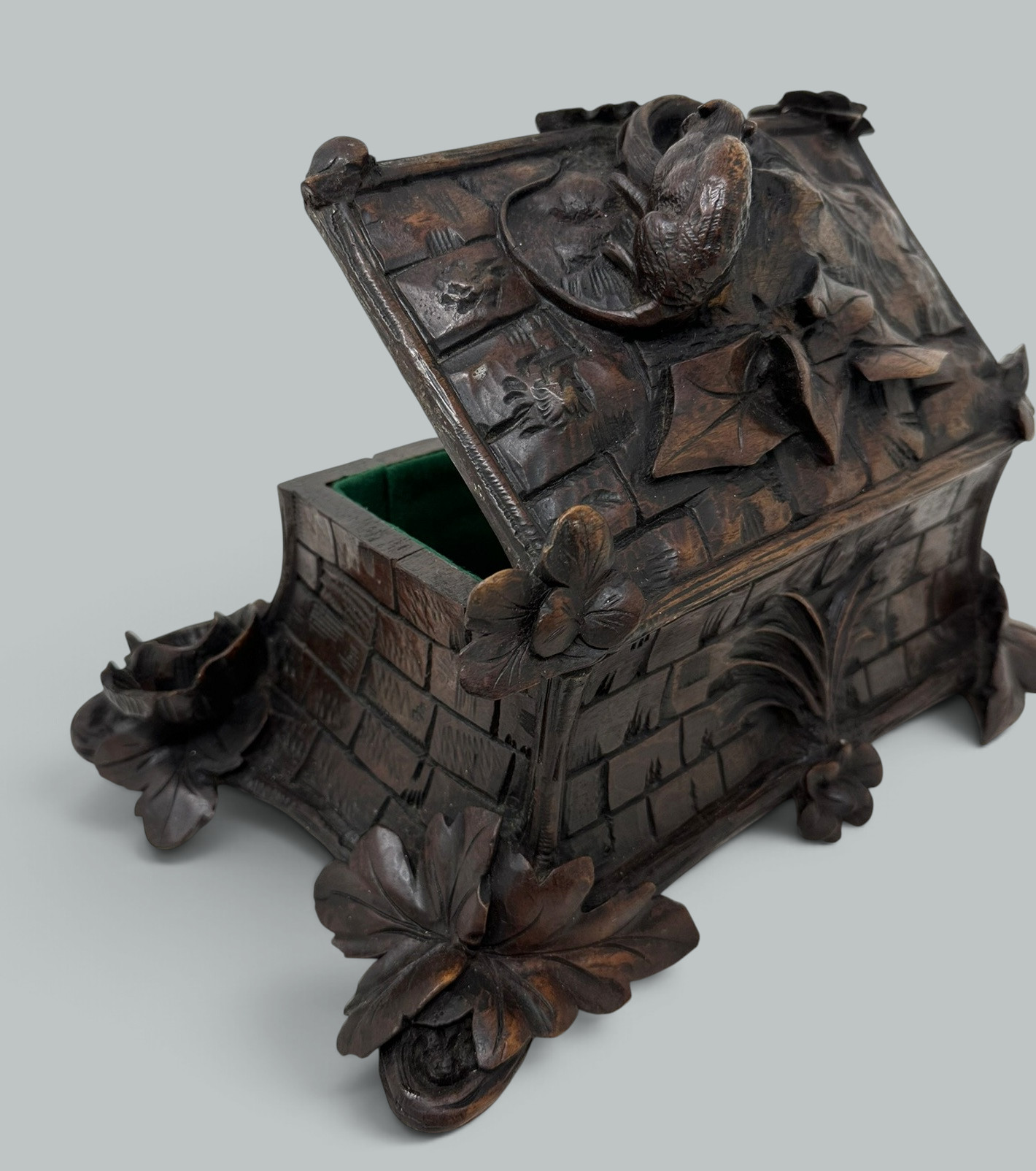 607. Antique Vintage Ladys Black Forest German Wooden Jewelry Box Casket Rodent 19Ct - Image 8